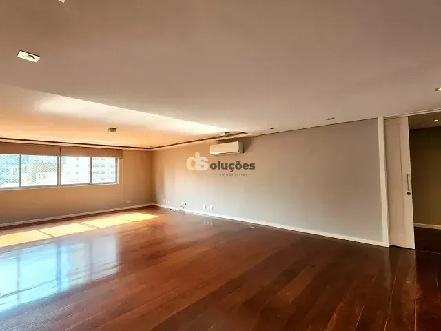 Apartamento 3 quartos e 4 banheiros, à venda, no bairro Itaim Bibi em São Paulo