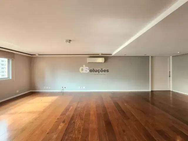 Apartamento 3 quartos e 4 banheiros, à venda, no bairro Itaim Bibi em São Paulo