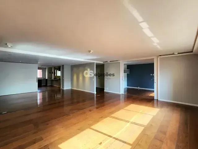 Apartamento 3 quartos e 4 banheiros, à venda, no bairro Itaim Bibi em São Paulo