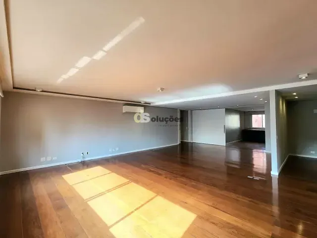 Apartamento 3 quartos e 4 banheiros, à venda, no bairro Itaim Bibi em São Paulo