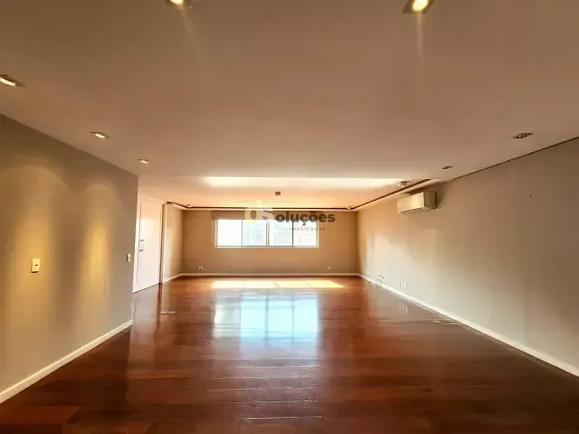 Apartamento 3 quartos e 4 banheiros, à venda, no bairro Itaim Bibi em São Paulo