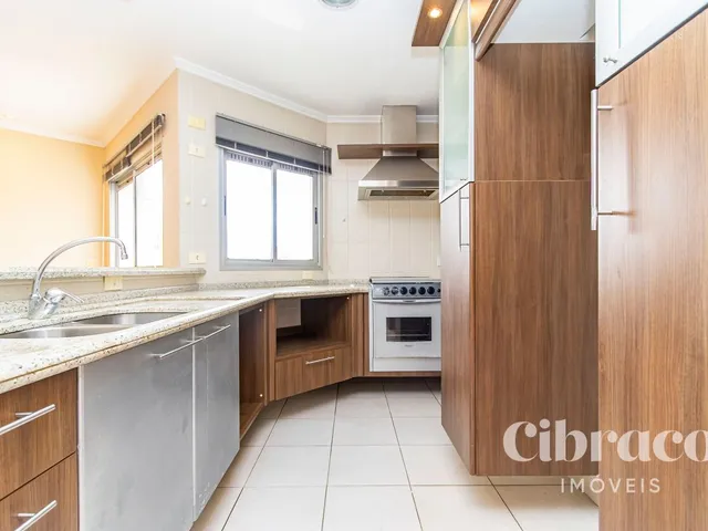 Apartamento 1 quarto e 2 banheiros, para alugar, no bairro Juvevê em Curitiba