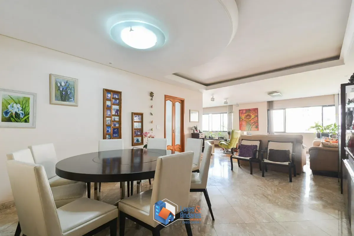 Apartamento, 3 quartos, 220 m² - Foto 1