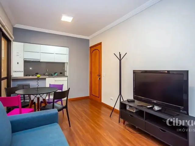 Apartamento 1 quarto e 1 banheiro, para alugar, no bairro Batel em Curitiba