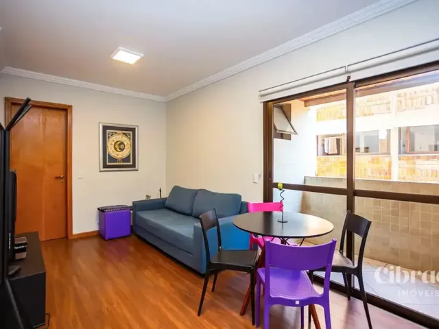 Apartamento 1 quarto e 1 banheiro, para alugar, no bairro Batel em Curitiba