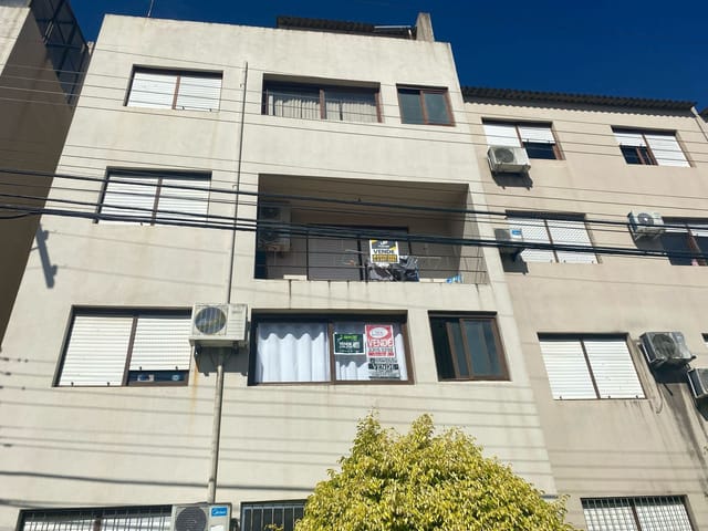 Apartamento com 107m² 3 quartos e 2 banheiros, à venda, no bairro Centro em Pelotas