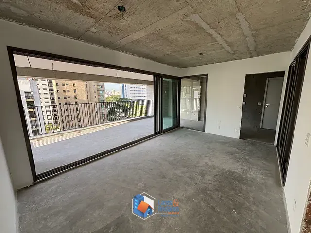 Apartamento com 150m² 3 quartos e 4 banheiros, à venda, no bairro Moema em São Paulo