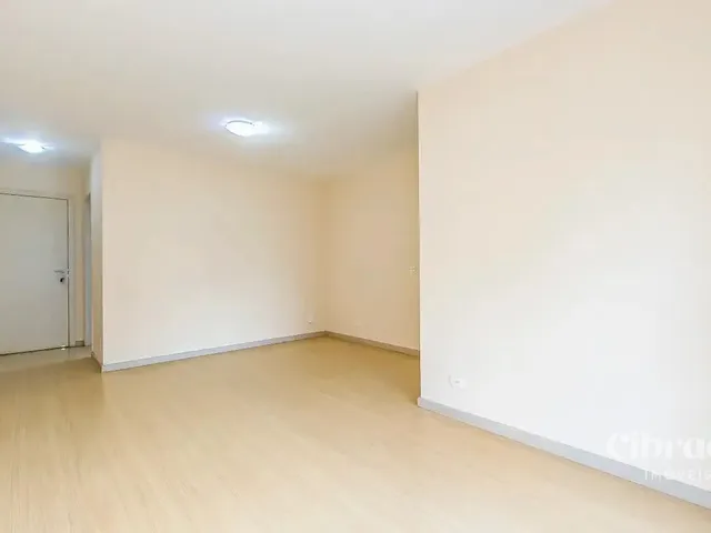 Apartamento 3 quartos e 3 banheiros, para alugar, no bairro Água Verde em Curitiba