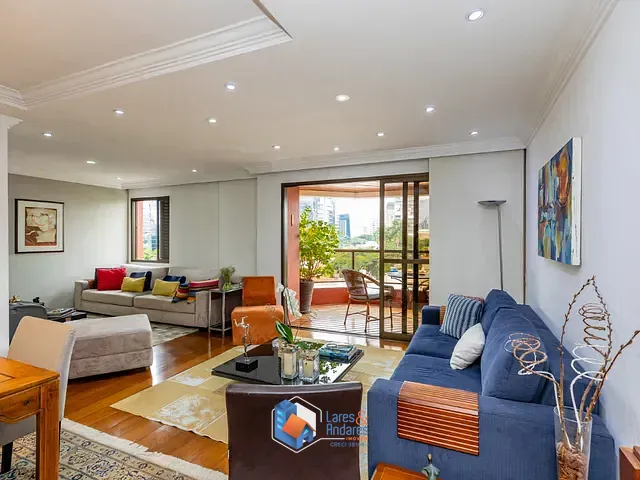 Apartamento com 222m² 3 quartos e 5 banheiros, à venda, no bairro Vila Nova Conceição em São Paulo