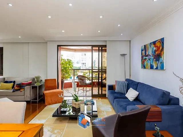 Apartamento com 222m² 3 quartos e 5 banheiros, à venda, no bairro Vila Nova Conceição em São Paulo