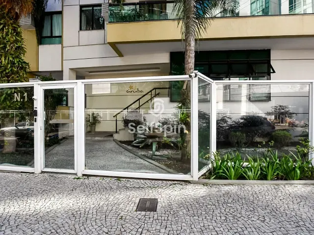 Apartamento 2 quartos e 3 banheiros, para alugar, no bairro Charitas em Niterói
