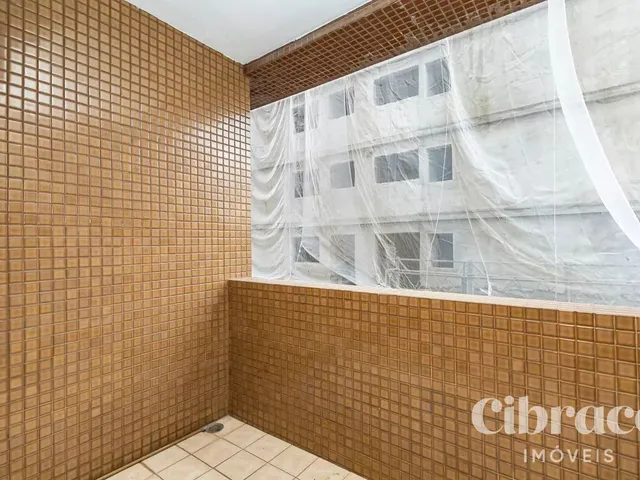 Apartamento 1 quarto e 1 banheiro, para alugar, no bairro Alto da Rua XV em Curitiba
