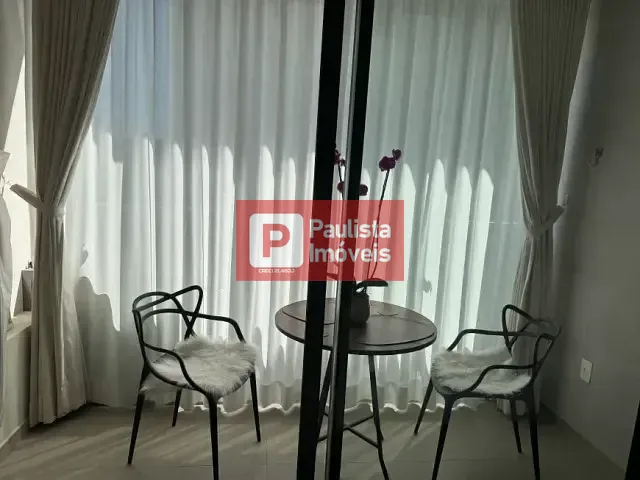 Apartamento 1 quarto e 1 banheiro, à venda ou para alugar, no bairro Moema em São Paulo