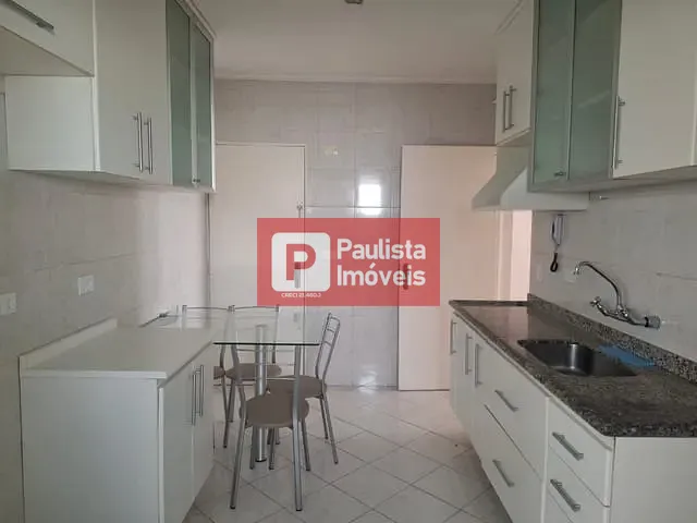 Apartamento 2 quartos e 2 banheiros, à venda, no bairro Campo Belo em São Paulo