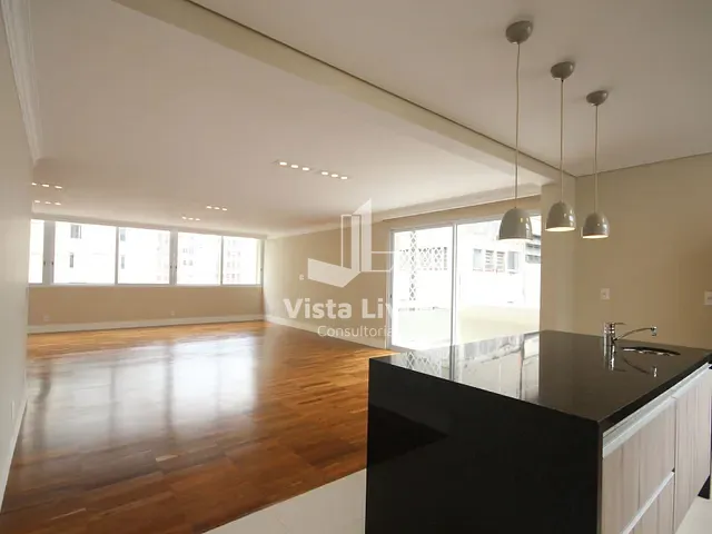 Apartamento com 210m² 3 quartos e 2 banheiros, à venda, no bairro Higienópolis em São Paulo