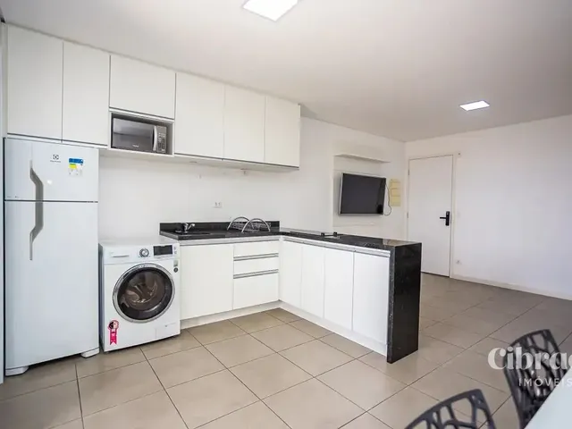 Apartamento 1 quarto e 1 banheiro, para alugar, no bairro Centro Cívico em Curitiba