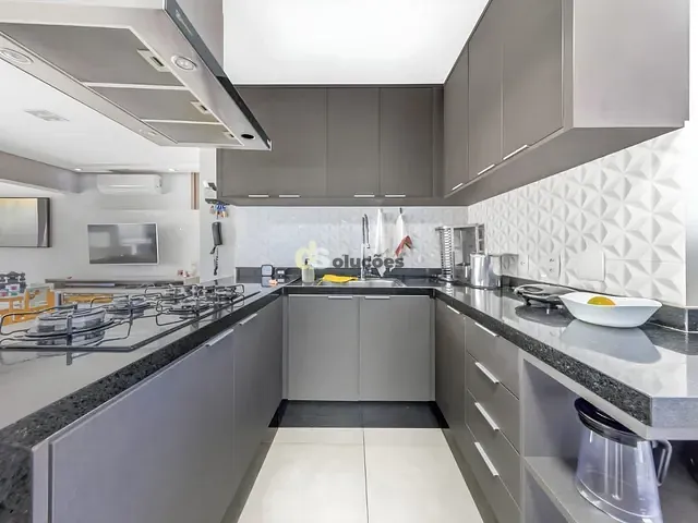 Apartamento 3 quartos e 4 banheiros, à venda, no bairro Vila Firmiano Pinto em São Paulo