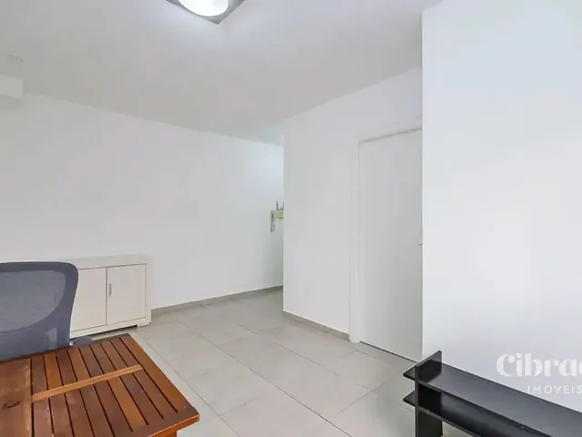 Apartamento 1 quarto e 1 banheiro, para alugar, no bairro Rebouças em Curitiba