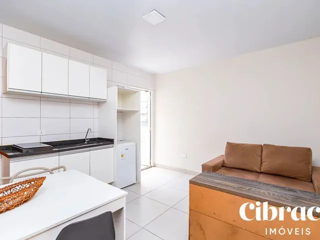 Apartamento 1 quarto e 1 banheiro, para alugar, no bairro Bigorrilho em Curitiba