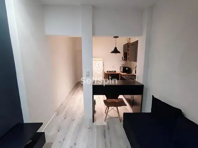 Apartamento com 27m² 1 quarto e 1 banheiro, para alugar, no bairro Centro em Niterói