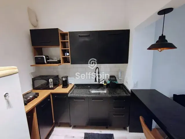 Apartamento com 27m² 1 quarto e 1 banheiro, para alugar, no bairro Centro em Niterói