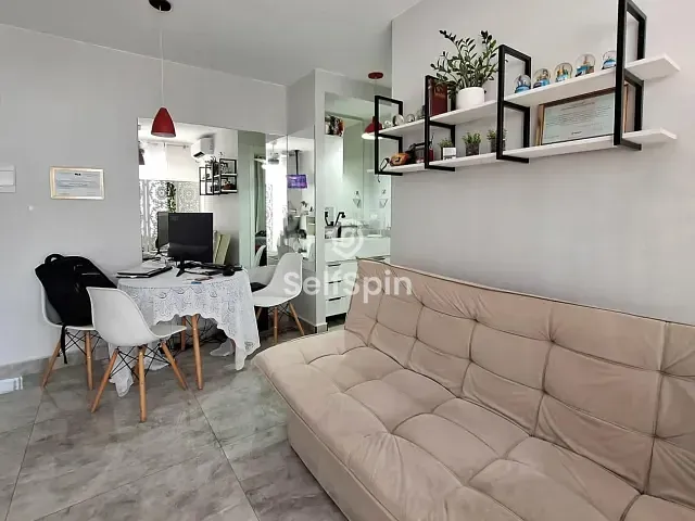 Apartamento com 40m² 1 quarto e 1 banheiro, para alugar, no bairro Centro em Niterói