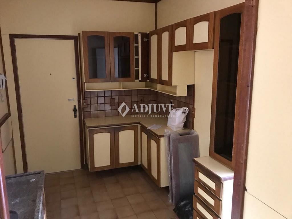 Apartamento à venda com 3 quartos, 98m² - Foto 16