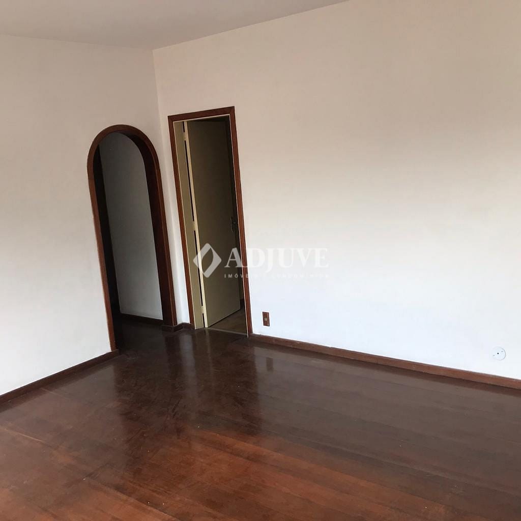 Apartamento à venda com 3 quartos, 98m² - Foto 2