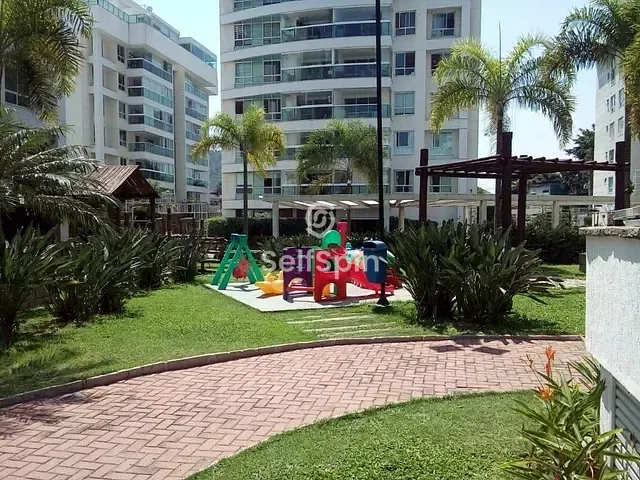 Apartamento 3 quartos e 4 banheiros, para alugar, no bairro São Francisco em Niterói