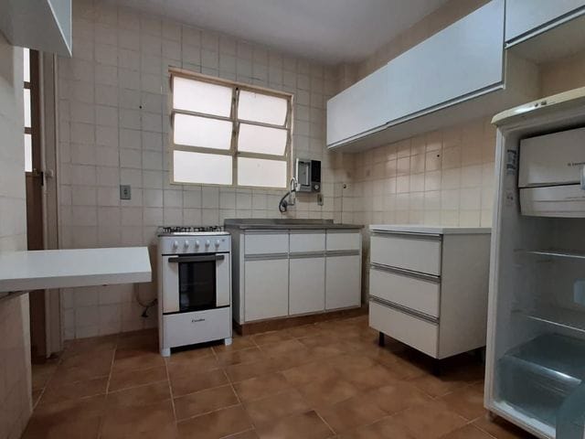 Foto do Apartamento - Apartamento à venda  ,  Edificio Pontevedra, proximo à Av. JK e Paranagua,  mobiliado , com  69mts de área útil , 2 dormitorios -  Londrina, PR | Guepardo Imob