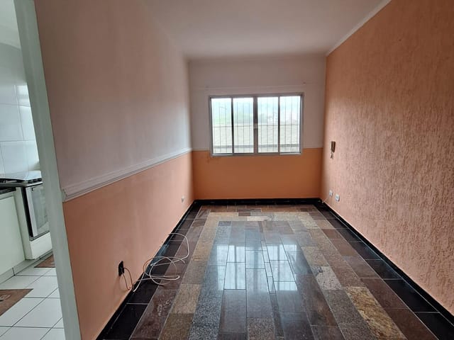 Foto do Apartamento - 🏡 Apartamento Térreo com 60m², 2 Dormitórios, Cozinha Planejada e Vaga Coberta Fixa no Taboão – Excelente Localização | Mix Nascimento