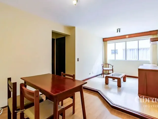 Apartamento 2 quartos e 2 banheiros, para alugar, no bairro Cristo Rei em Curitiba