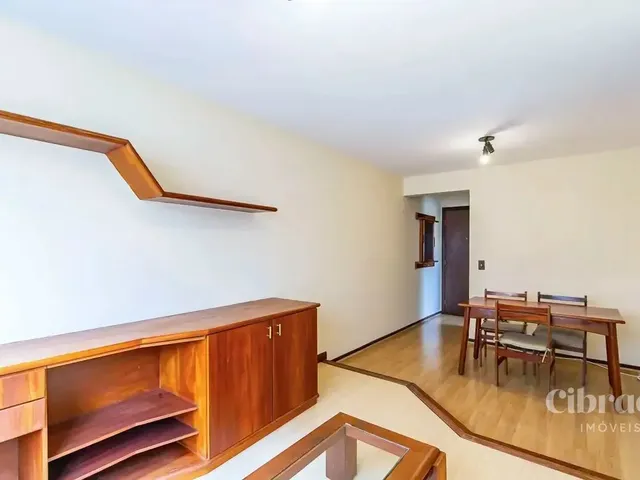 Apartamento 2 quartos e 2 banheiros, para alugar, no bairro Cristo Rei em Curitiba