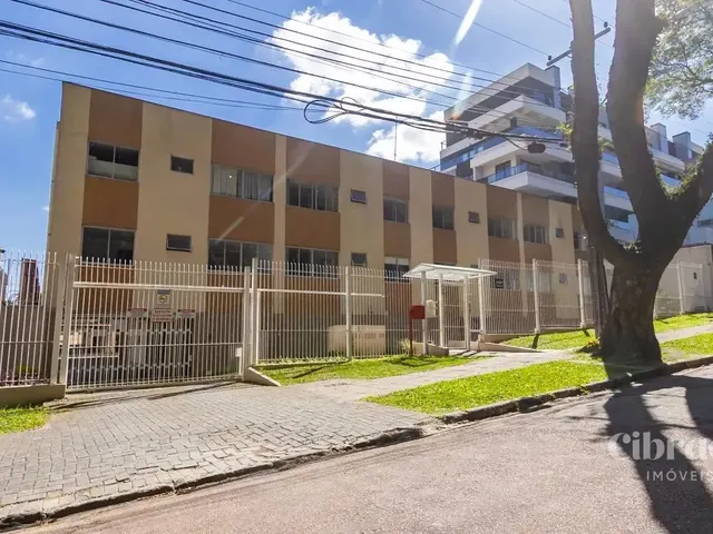 Apartamento 2 quartos e 2 banheiros, para alugar, no bairro Cristo Rei em Curitiba