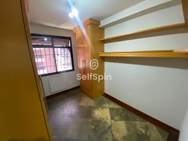 Apartamento 2 quartos e 2 banheiros, para alugar, no bairro Icaraí em Niterói
