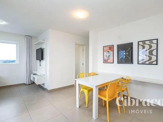 Apartamento 2 quartos e 2 banheiros, para alugar, no bairro Centro Cívico em Curitiba