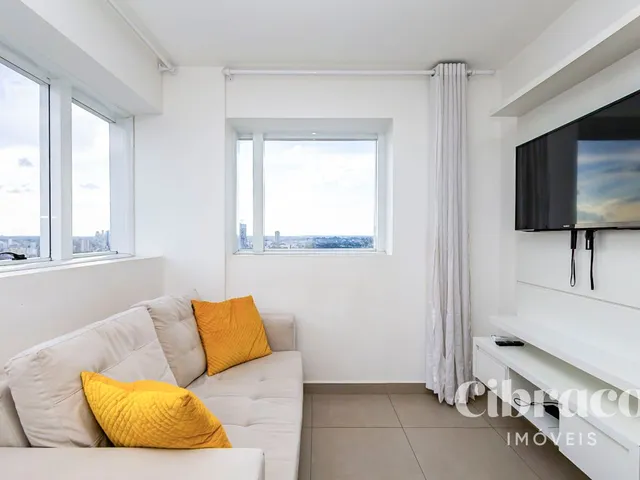 Apartamento 2 quartos e 2 banheiros, para alugar, no bairro Centro Cívico em Curitiba