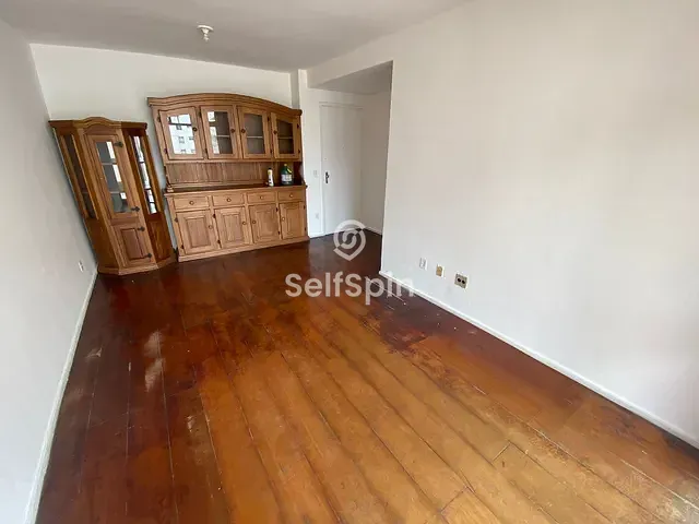 Apartamento 2 quartos e 2 banheiros, para alugar, no bairro Icaraí em Niterói