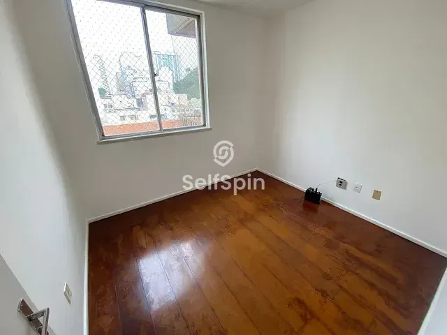 Apartamento 2 quartos e 2 banheiros, para alugar, no bairro Icaraí em Niterói