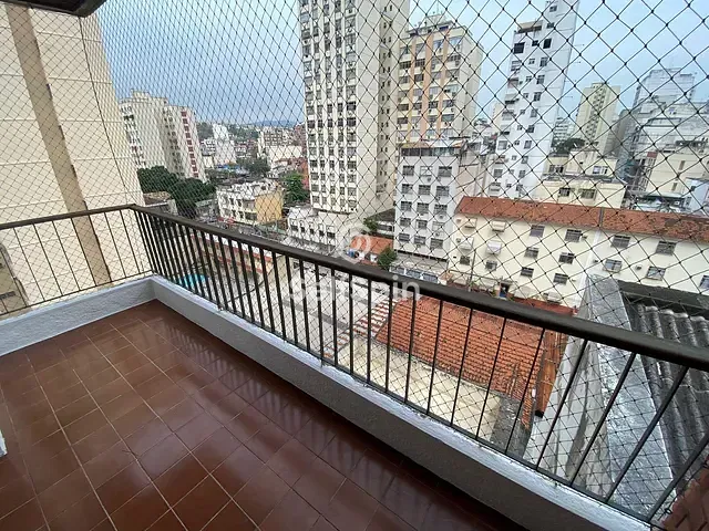 Apartamento 2 quartos e 2 banheiros, para alugar, no bairro Icaraí em Niterói