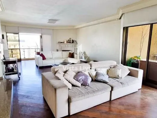 Apartamento com 270m² 4 quartos e 3 banheiros, à venda, no bairro Barra Funda em São Paulo