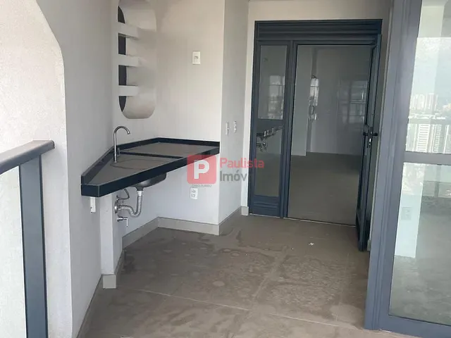 Apartamento com 240m² 3 quartos e 4 banheiros, à venda, no bairro Chácara Santo Antônio em São Paulo