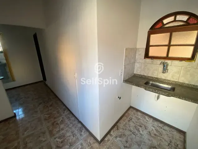 Casa 1 quarto e 1 banheiro, para alugar, no bairro Fonseca em Niterói