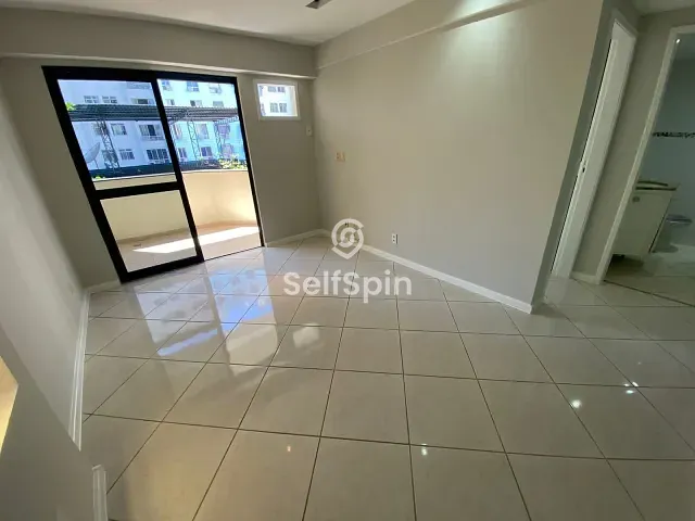 Apartamento 1 quarto e 2 banheiros, para alugar, no bairro Icaraí em Niterói