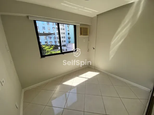 Apartamento 1 quarto e 2 banheiros, para alugar, no bairro Icaraí em Niterói