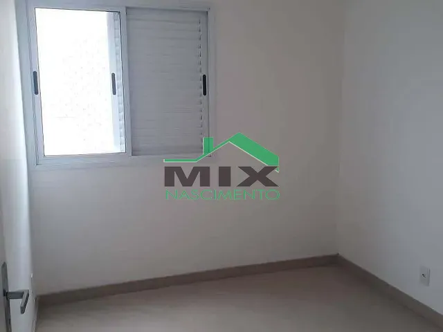 Apartamento 3 quartos e 1 banheiro, para alugar, no bairro Vila Eldízia em Santo André