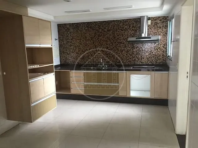 Apartamento com 182m² 3 quartos e 4 banheiros, à venda, no bairro Vila Andrade em São Paulo