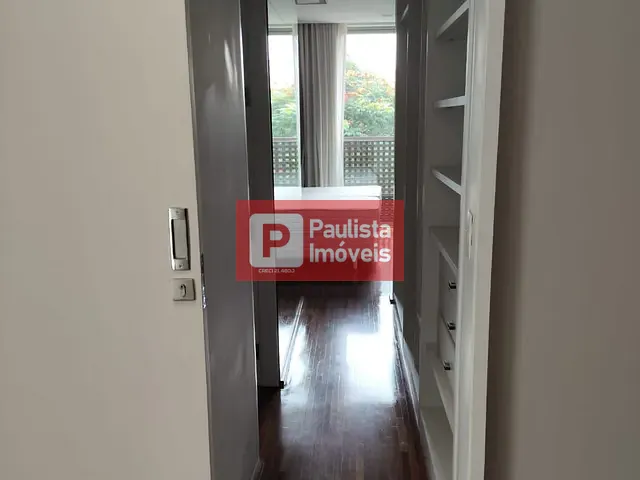 Apartamento 2 quartos e 1 banheiro, para alugar, no bairro Itaim Bibi em São Paulo