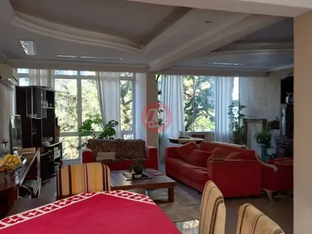 Apartamento com 150m² 3 quartos e 2 banheiros, à venda, no bairro Bom Fim em Porto Alegre