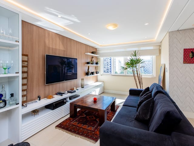 Foto do Apartamento - Apartamento à venda com 109m², Reformado, Sofisticação e Conforto na Vila Olímpia | Paulista Imóveis
